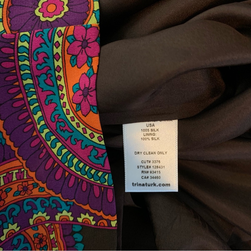 SOLD ❤️ Trina Turk Medallion Mandala 100% Silk 3/4 Length Long Sleeve Dress Sz 8 - Picture 15 of 16